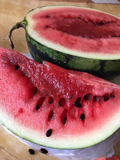 福州西瓜最新爆料,最新爆料揭秘口感与品种大比拼  第1张